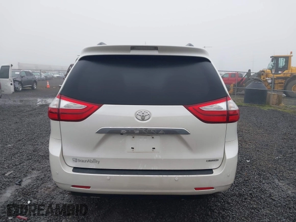 2016 Toyota Sienna XLE z VIN 5TDYK3DC6GS706142, wystawiony jako IAAI lot #41037224 z przebiegiem 162 364 mil mil oraz . Historia ofert i sprzedaży dostępna na DreamBid. Obrazek 16.