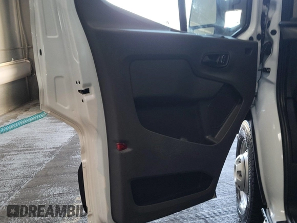 2023 Ford Transit Passenger XL с VIN 1FBAX9CG3PKC04601, выставлен на аукционе IAAI как лот 42667371 с пробегом 11 903 миль миль и . История ставок и продаж доступна на DreamBid. Изображение 31.