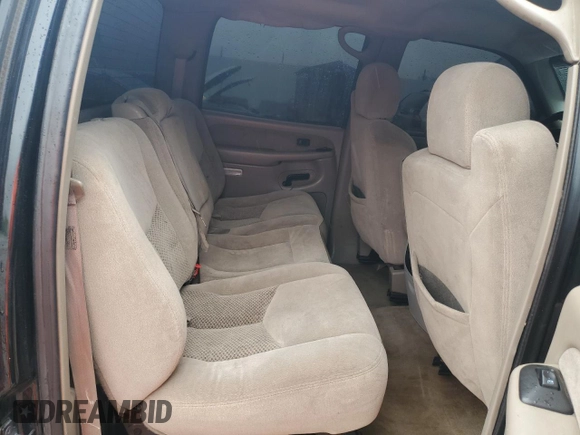 2003 Chevrolet Silverado 1500HD LS z VIN 1GCGK13U93F248729, wystawiony jako Copart lot #55568615 z przebiegiem 227 774 mil mil oraz Nie do naprawy • Non repairable. Historia ofert i sprzedaży dostępna na DreamBid. Obrazek 10.