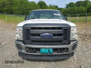 2015 Ford F-250 XLT z VIN 1FT7X2B67FEC38043, wystawiony jako Copart lot #57226765 z przebiegiem 196 064 mil mil oraz Szkody całkowita. Historia ofert i sprzedaży dostępna na DreamBid. Obrazek 5.
