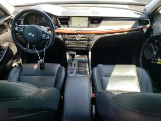 2017 Kia Cadenza Premium z VIN KNALC4J14H5060670, wystawiony jako Copart lot #60481904 z przebiegiem 127 125 mil mil oraz Szkody całkowita. Historia ofert i sprzedaży dostępna na DreamBid. Obrazek 8.
