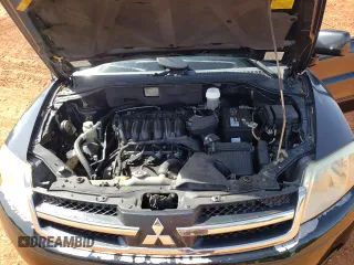 2005 Mitsubishi Endeavor LS with VIN 4A4MM21S25E019198, listed as a Copart auction lot 47991355 with 202,418 mi miles and Salvage Title. Bid and sale history available at carsss.com. Image 11.