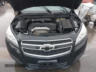 2013 Chevrolet Malibu LT with VIN 1G11C5SA0DU115509, listed as a IAAI auction lot 42198141 with 9 mi miles and . Bid and sale history available at DreamBid. Image 10.