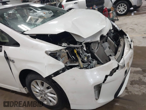 2013 Toyota Prius with VIN JTDKN3DP6D3044110, listed as a IAAI auction lot 41905741 with 148,924 mi miles and . Bid and sale history available at DreamBid. Image 6.