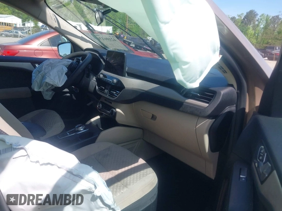 2020 Ford Escape SE with VIN 1FMCU9G6XLUA25108, listed as a IAAI auction lot 42106136 with 73,746 mi miles and . Bid and sale history available at DreamBid. Image 5.