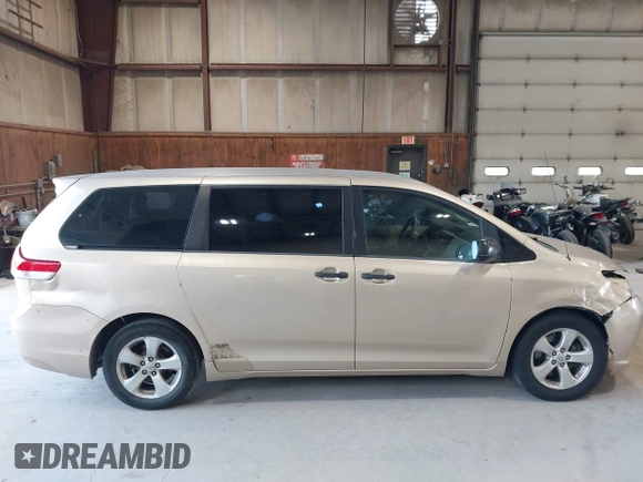 2012 Toyota Sienna with VIN 5TDZK3DC6CS258225, listed as a IAAI auction lot 42821817 with 377,789 mi miles and . Bid and sale history available at DreamBid. Image 13.