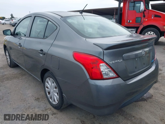2016 Nissan Versa S Plus с VIN 3N1CN7AP0GL847765, выставлен на аукционе IAAI как лот 41836037 с пробегом 128 586 миль миль и . История ставок и продаж доступна на DreamBid. Изображение 3.