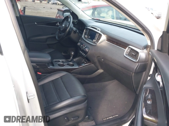 2018 Kia Sorento EX with VIN 5XYPHDA53JG384120, listed as a IAAI auction lot 41657786 with 102,652 mi miles and . Bid and sale history available at carsss.com. Image 5.