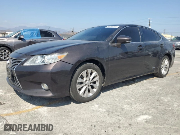 2013 Lexus ES 300h with VIN JTHBW1GG7D2025857, listed as a Copart auction lot 59790165 with 268,381 mi miles and Salvage title. Bid and sale history available at DreamBid. Image 1.