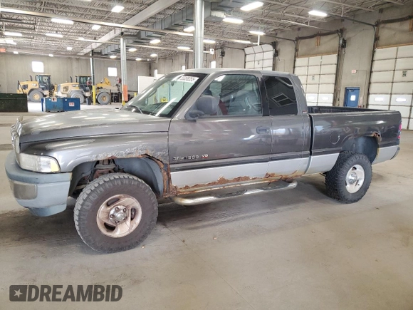 2001 Dodge 1500 with VIN 3B7HF13Z71M570626, listed as a Copart auction lot 55358355 with 203,464 mi miles and Clean Title. Bid and sale history available at carsss.com. Image 1.