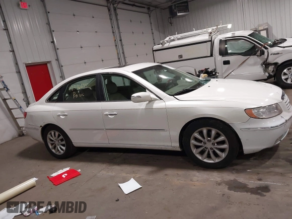 2008 Hyundai Azera Limited с VIN KMHFC46F98A298196, выставлен на аукционе IAAI как лот 42336695 с пробегом 120 787 миль миль и . История ставок и продаж доступна на DreamBid. Изображение 13.