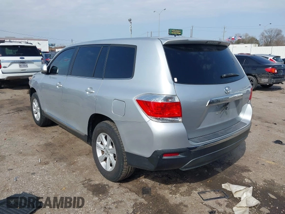 2013 Toyota Highlander with VIN 5TDZA3EH4DS045790, listed as a IAAI auction lot 41576845 with 216,668 mi miles and . Bid and sale history available at DreamBid. Image 3.