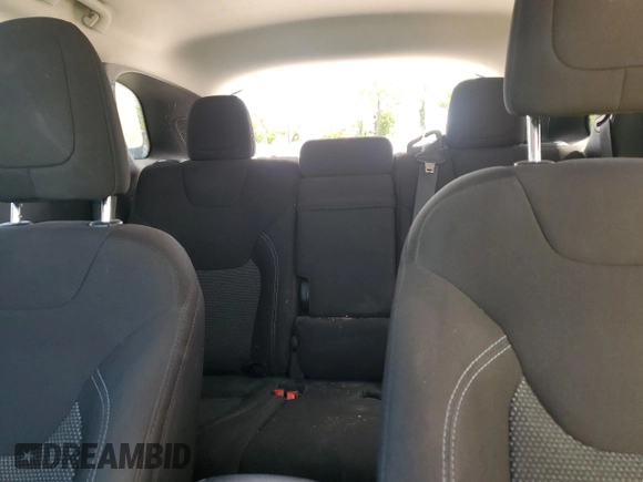 2019 Jeep Cherokee Latitude z VIN 1C4PJMCB8KD212964, wystawiony jako Copart lot #56205015 z przebiegiem 116 443 mil mil oraz Szkoda całkowita • Salvage title. Historia ofert i sprzedaży dostępna na DreamBid. Obrazek 10.