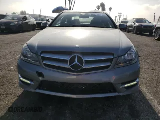 2012 Mercedes-Benz C 250 с VIN WDDGJ4HBXCF782520, выставлен на аукционе Copart как лот 64447245 с пробегом 99 742 миль миль и Списание • Salvage title. История ставок и продаж доступна на DreamBid. Изображение 5.