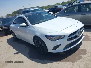 2020 Mercedes-Benz CLA 250 z VIN W1K5J4GB2LN096132, wystawiony jako IAAI lot #41842292 z przebiegiem 68 107 mil mil oraz . Historia ofert i sprzedaży dostępna na DreamBid. Obrazek 1.