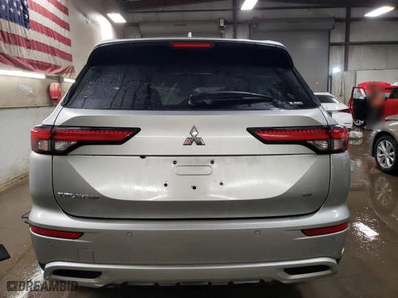 2024 Mitsubishi Outlander SE with VIN JA4J4VA82RZ088952, listed as a Copart auction lot 49170785 with 6,773 mi miles and Non Repairable. Bid and sale history available at carsss.com. Image 6.