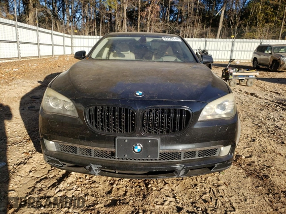 2009 BMW 7 Series 750i with VIN WBAKA83559CY33152, listed as a Copart auction lot 83770114 with 126,610 mi miles and Salvage title. Bid and sale history available at DreamBid. Image 5.
