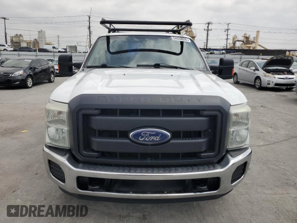 2013 Ford F-250 XL with VIN 1FTBF2A62DEA33905, listed as a Copart auction lot 54622635 with 362,145 mi miles and Clean Title. Bid and sale history available at DreamBid. Image 5.