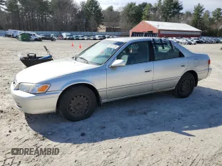 2000 Toyota Camry CE with VIN JT2BG22K2Y0421334, listed as a Copart auction lot 50151725 with 205,551 mi miles and Clean Title. Bid and sale history available at carsss.com. Image 1.