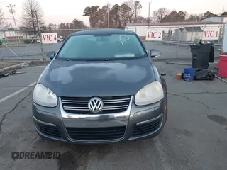 2009 Volkswagen Jetta SE с VIN 3VWRZ71K29M065039, выставлен на аукционе IAAI как лот 41767525 с пробегом 176 443 миль миль и . История ставок и продаж доступна на DreamBid. Изображение 12.
