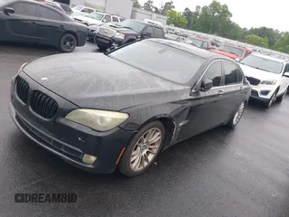 2010 BMW 7 Series 750Li с VIN WBAKB8C5XACY62728, выставлен на аукционе IAAI как лот 42375605 с пробегом 128 368 миль миль и . История ставок и продаж доступна на DreamBid. Изображение 2.