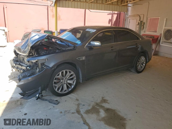 2018 Ford Taurus Limited z VIN 1FAHP2F87JG102207, wystawiony jako Copart lot #55647675 z przebiegiem 122 527 mil mil oraz Szkoda całkowita • Salvage title. Historia ofert i sprzedaży dostępna na DreamBid. Obrazek 1.