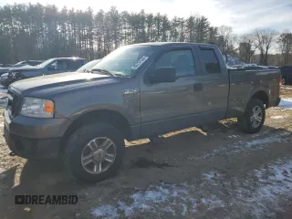 2008 Ford F-150 STX with VIN 1FTRX14W38FB96239, listed as a Copart auction lot 86757544 with 122,459 mi miles and Clean Title. Bid and sale history available at carsss.com. Image 1.