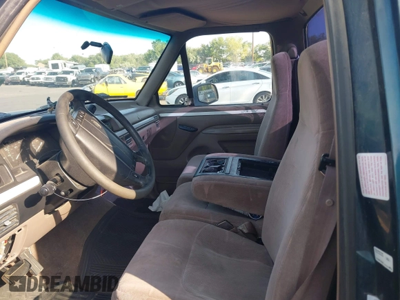1995 Ford F-150 with VIN 1FTEF14H0SNA66791, listed as a IAAI auction lot 42583333 with 236,624 mi miles and . Bid and sale history available at DreamBid. Image 8.