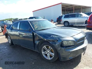 2008 Dodge Charger z VIN 2B3KA43G18H235358, wystawiony jako IAAI lot #42100540 z przebiegiem Nie podano mil oraz . Historia ofert i sprzedaży dostępna na DreamBid. Obrazek 1.