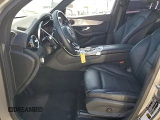 2019 Mercedes-Benz GLC 300 with VIN WDC0G4JB9KF570270, listed as a Copart auction lot 57826905 with 39,470 mi miles and Salvage title. Bid and sale history available at DreamBid. Image 7.