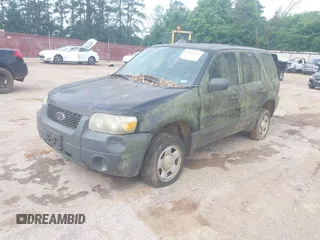 2006 Ford Escape XLS with VIN 1FMYU02Z06KA02505, listed as a IAAI auction lot 42403825 with 261,939 mi miles and . Bid and sale history available at DreamBid. Image 2.