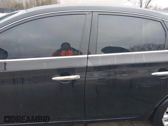 2014 Nissan Sentra S with VIN 3N1AB7AP0EY321359, listed as a IAAI auction lot 41498963 with 116,819 mi miles and . Bid and sale history available at DreamBid. Image 14.