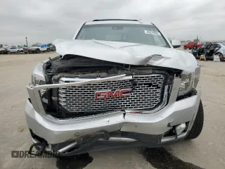 2017 GMC Yukon XL Denali with VIN 1GKS2HKJ8HR222286, listed as a Copart auction lot 46079885 with 84,243 mi miles and Salvage Title. Bid and sale history available at carsss.com. Image 5.
