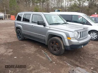 2015 Jeep Patriot Altitude Edition with VIN 1C4NJPBA8FD399095, listed as a IAAI auction lot 41236068 with 119,298 mi miles. Bid and sale history available at carsss.com. Image 1.