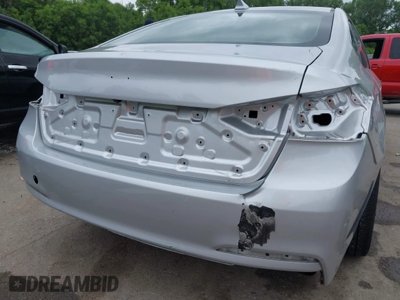 2018 Genesis G80 3.8L with VIN KMHGN4JE6JU249619, listed as a IAAI auction lot 42586733 with 32,836 mi miles and . Bid and sale history available at DreamBid. Image 18.