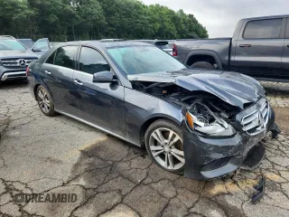 2014 Mercedes-Benz E 350 Sport with VIN WDDHF5KBXEA872156, listed as a Copart auction lot 60892695 with 166,555 mi miles and Salvage title. Bid and sale history available at DreamBid. Image 4.