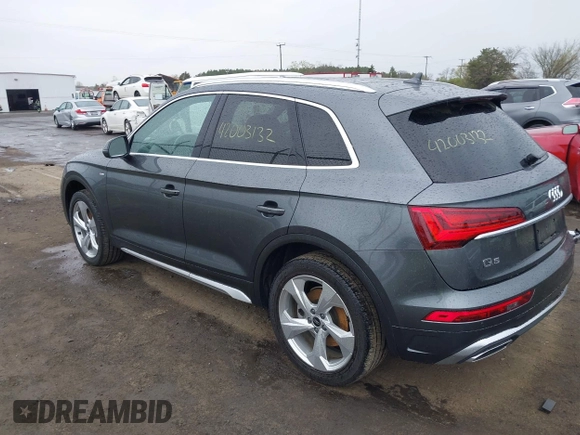 2023 Audi Q5 S line Premium Plus z VIN WA1EAAFY1P2044460, wystawiony jako IAAI lot #42003132 z przebiegiem 28 434 mil mil oraz . Historia ofert i sprzedaży dostępna na DreamBid. Obrazek 3.