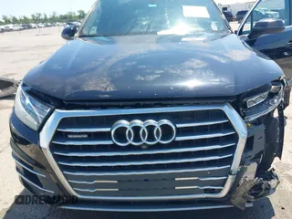 2019 Audi Q7 Premium Plus z VIN WA1LAAF75KD012980, wystawiony jako IAAI lot #42205106 z przebiegiem Nie podano mil oraz . Historia ofert i sprzedaży dostępna na DreamBid. Obrazek 10.