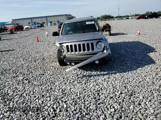 2014 Jeep Patriot Latitude with VIN 1C4NJRFB9ED759908, listed as a Copart auction lot 63874905 with 61,960 mi miles and Salvage title. Bid and sale history available at DreamBid. Image 14.