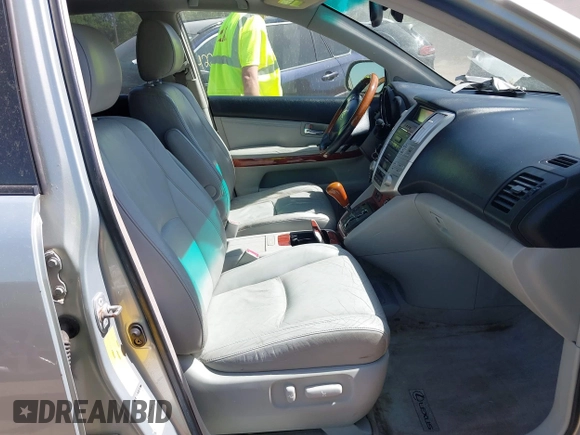 2004 Lexus RX 330 with VIN JTJHA31U140004533, listed as a IAAI auction lot 42250424 with 310,940 mi miles and . Bid and sale history available at DreamBid. Image 5.