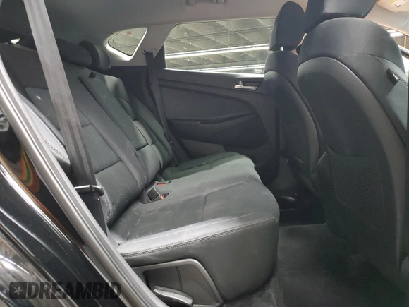 2019 Hyundai Tucson Value z VIN KM8J3CA45KU029483, wystawiony jako Copart lot #52571165 z przebiegiem 80 903 mil mil oraz Szkoda całkowita • Salvage title. Historia ofert i sprzedaży dostępna na DreamBid. Obrazek 11.