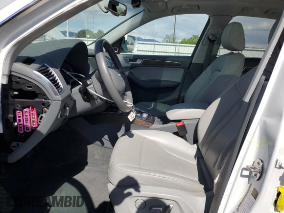 2016 Audi Q5 Premium Plus с VIN WA1L2AFP0GA042930, выставлен на аукционе Copart как лот 53956215 с пробегом 106 619 миль миль и Списание • Salvage title. История ставок и продаж доступна на DreamBid. Изображение 7.