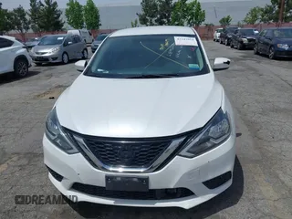 2019 Nissan Sentra SV z VIN 3N1AB7AP9KY289202, wystawiony jako IAAI lot #42247954 z przebiegiem 112 703 mil mil oraz . Historia ofert i sprzedaży dostępna na DreamBid. Obrazek 13.