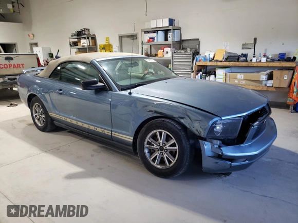 2005 Ford Mustang Deluxe with VIN 1ZVFT84N955258739, listed as a Copart auction lot 53480975 with 154,945 mi miles and Salvage Title. Bid and sale history available at carsss.com. Image 4.