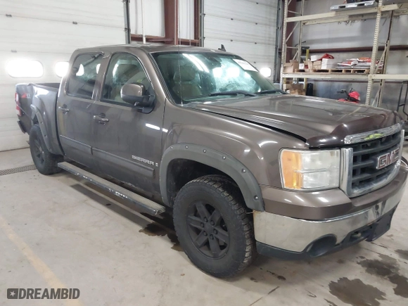 2008 GMC Sierra 1500 Work Truck with VIN 2GTEK133981271537, listed as a IAAI auction lot 41541225 with 212,332 mi miles. Bid and sale history available at carsss.com. Image 1.