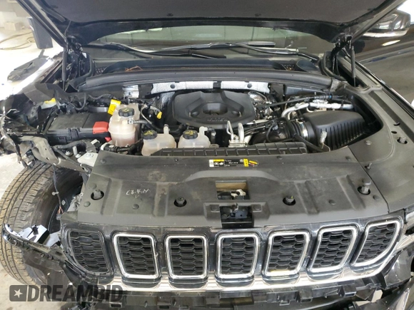 2024 Jeep Grand Cherokee z VIN 1C4RJYB6XRC181463, wystawiony jako Copart lot #62473485 z przebiegiem 42 142 mil mil oraz Czysty tytuł • Clean title. Historia ofert i sprzedaży dostępna na DreamBid. Obrazek 12.