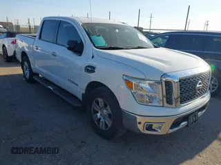 2017 Nissan Titan Platinum Reserve z VIN 1N6AA1E68HN534718, wystawiony jako IAAI lot #41943610 z przebiegiem 116 239 mil mil oraz . Historia ofert i sprzedaży dostępna na DreamBid. Obrazek 1.