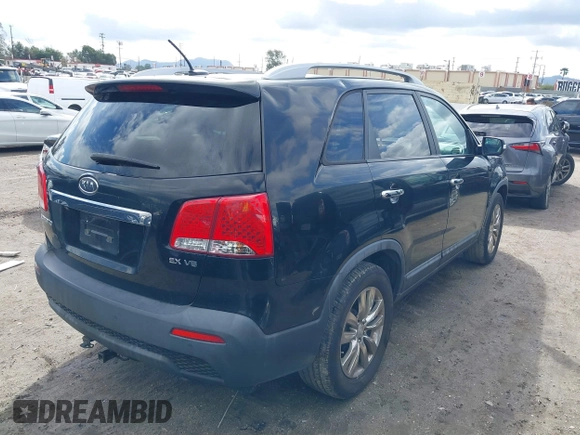 2011 Kia Sorento EX with VIN 5XYKU4A24BG053222, listed as a IAAI auction lot 41741806 with 1 mi miles. Bid and sale history available at carsss.com. Image 4.