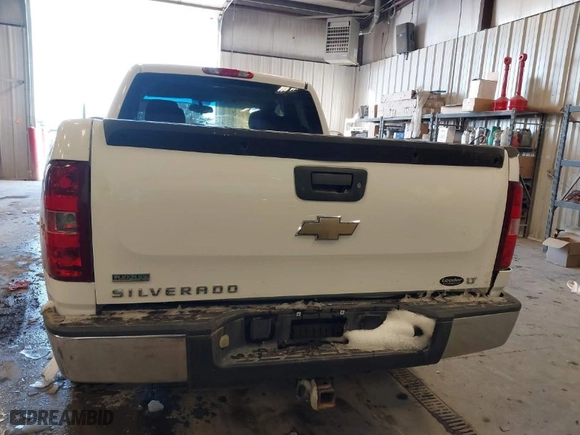 2011 Chevrolet Silverado 1500 LT with VIN 1GCRKSE30BZ217756, listed as a IAAI auction lot 41790864 with 154,363 mi miles. Bid and sale history available at carsss.com. Image 16.