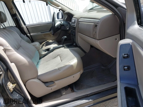 2004 Jeep Grand Cherokee Laredo с VIN 1J4GX48S14C156571, выставлен на аукционе IAAI как лот 42511342 с пробегом 222 371 миль миль и . История ставок и продаж доступна на DreamBid. Изображение 5.